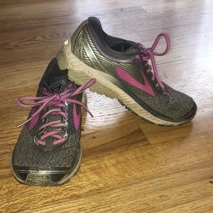 Brooks ghost 10 size 6.5